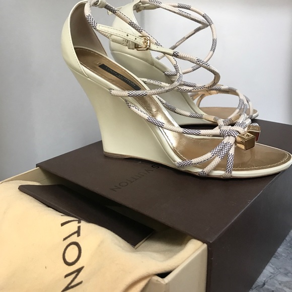 Luise Vuitton Wedge - Picture 3 of 3